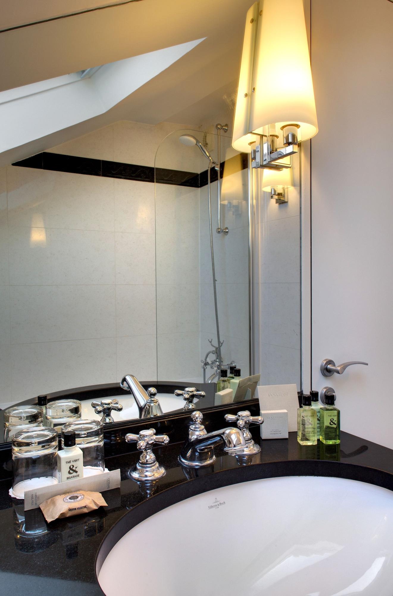 Le Senat Hotel Париж Екстериор снимка