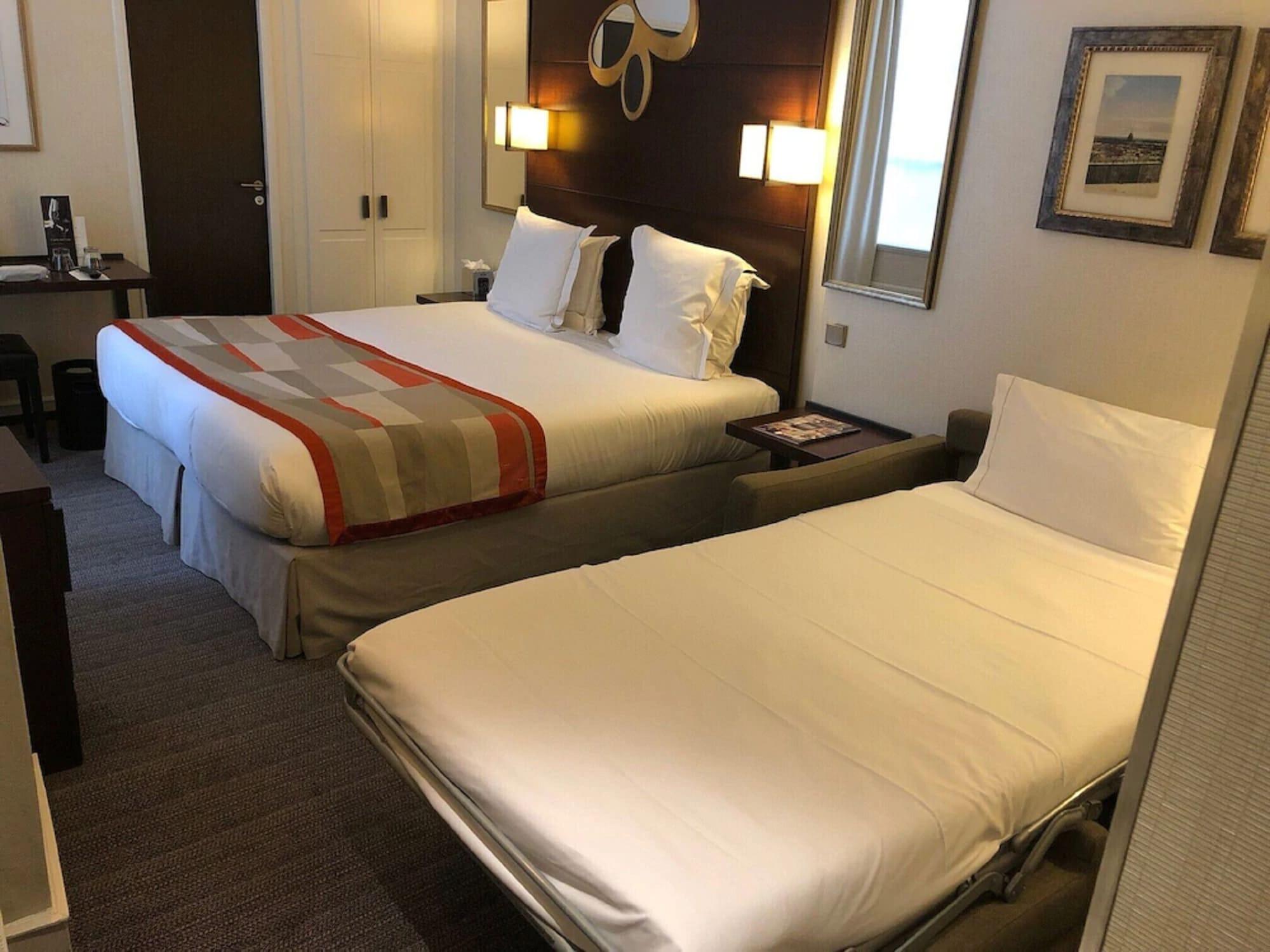 Le Senat Hotel Париж Екстериор снимка