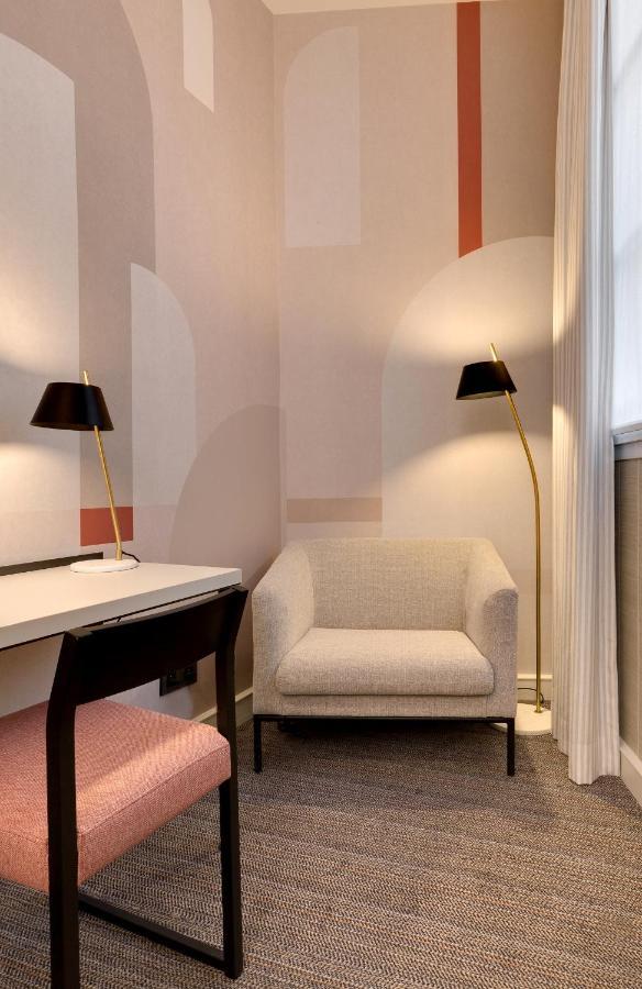 Le Senat Hotel Париж Екстериор снимка