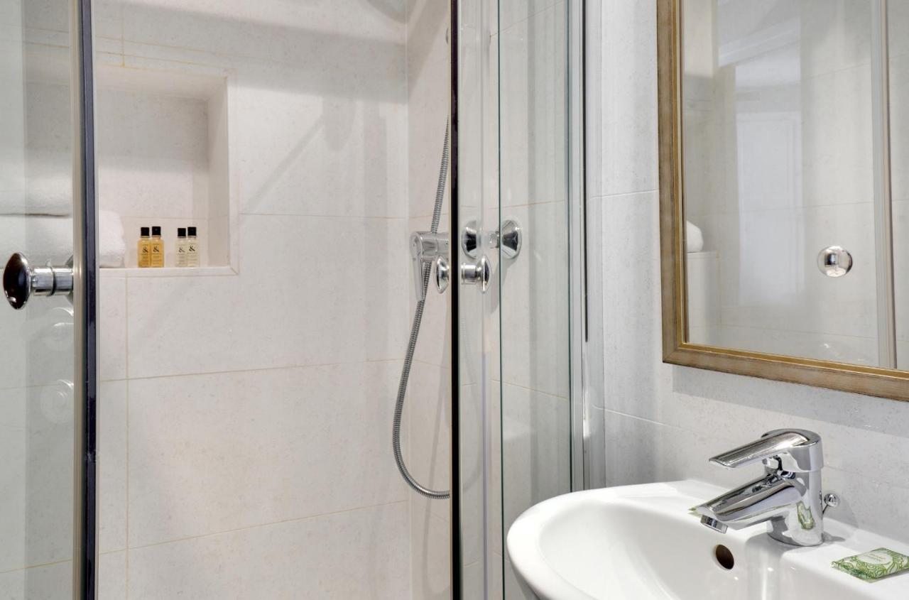 Le Senat Hotel Париж Екстериор снимка