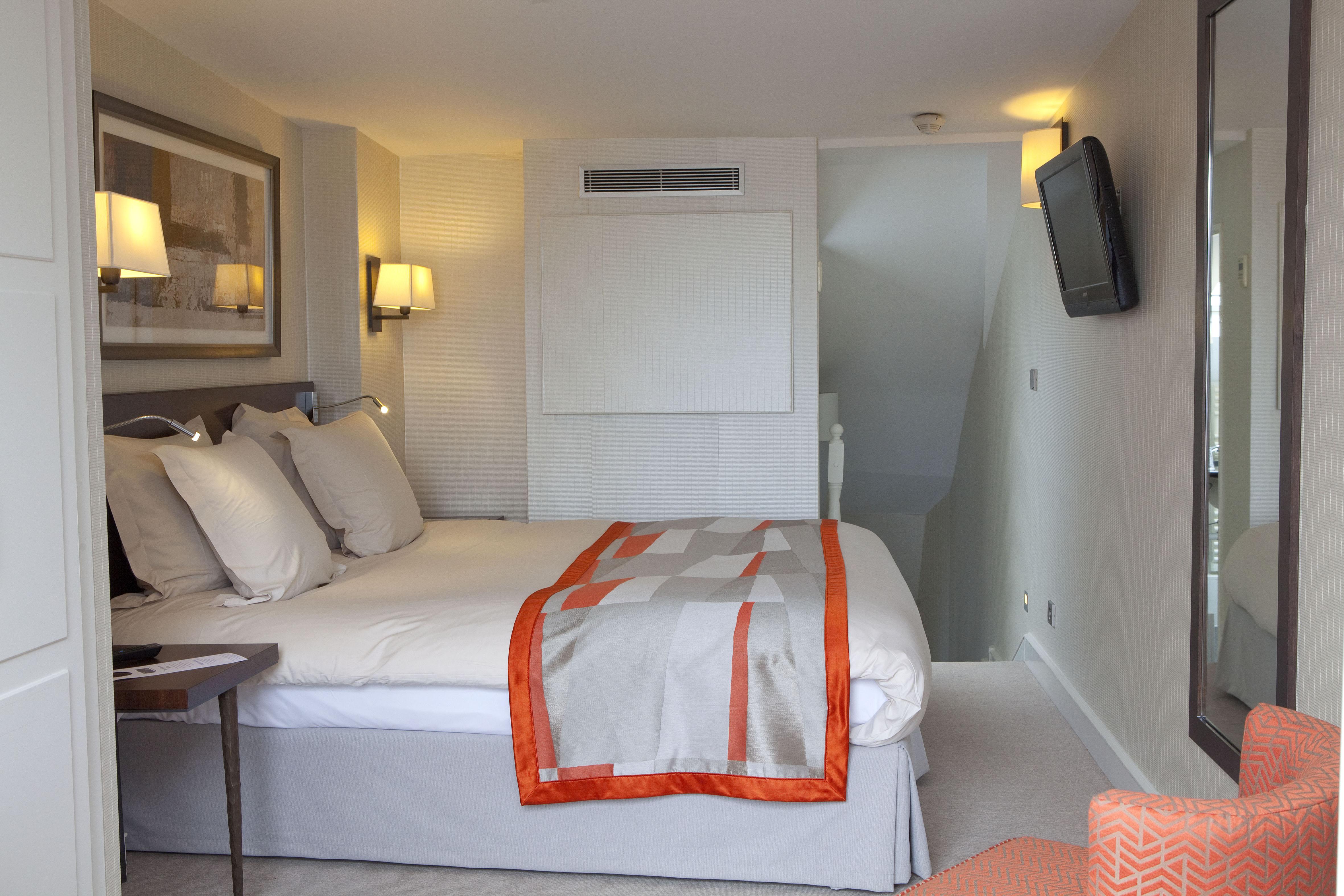 Le Senat Hotel Париж Екстериор снимка